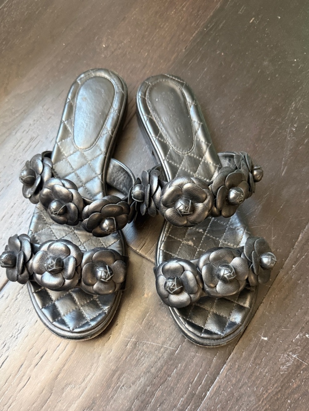 CHANEL Black Quilted Leather Flower Appliqué Slide Sandals
